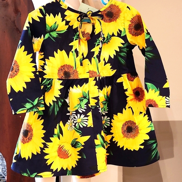 NEW GIRLS LONG SLEEVES SUNFLOWER DRESS. SIZE 9-12 MONTHS SPRING SUMMER DRESS. - Picture 5 of 8
